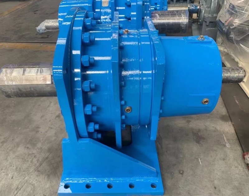 R系列斜齿轮减速机型号规格（r系列斜齿轮减速机标准）